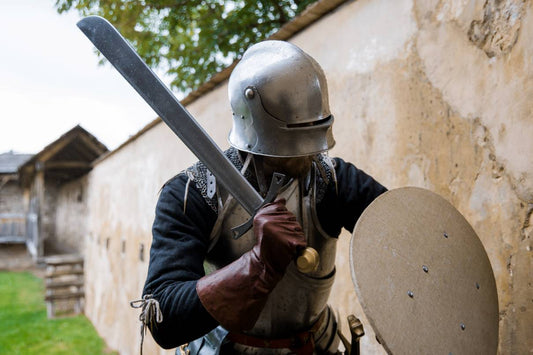 Falchion - one-handed sword