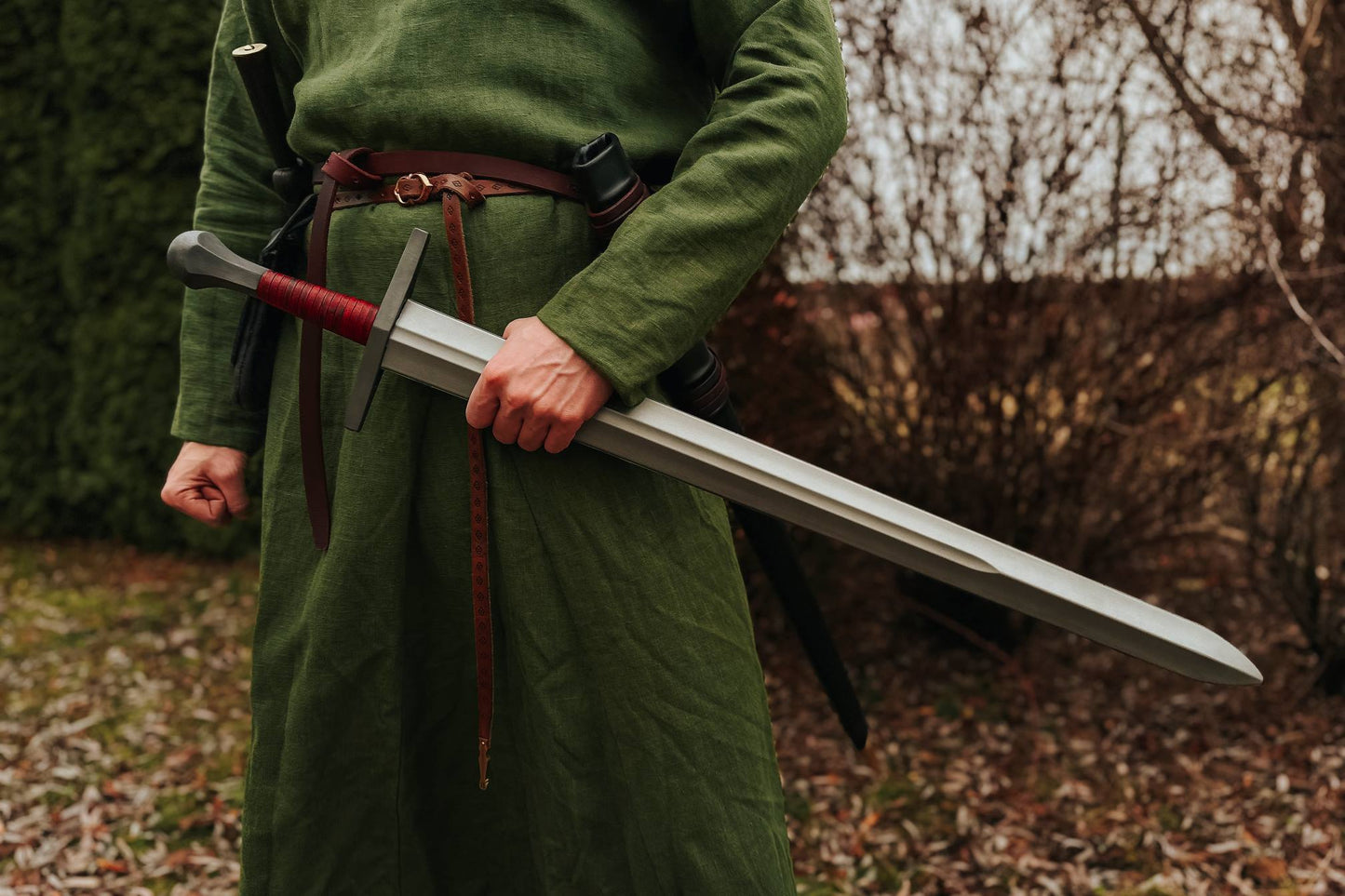 Pear - one-heanded sword